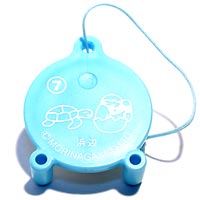 �L���������